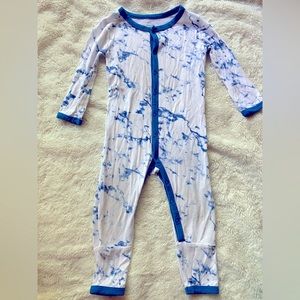 Kyte BABY long sleeve romper. Size : 6-12 months. Color: Sapphire Marble
